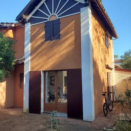 La Petite Maison Des Abatilles Hébergement de vacances *